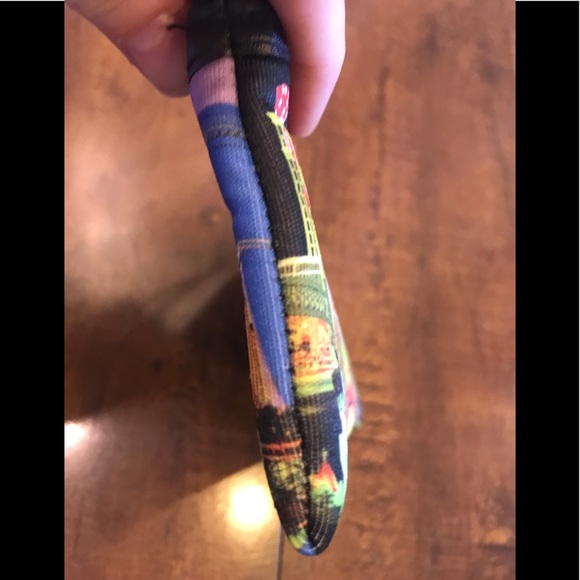 NEW Welcome to Fabulous Vegas Nevada Wristlet - Picture 6 of 9